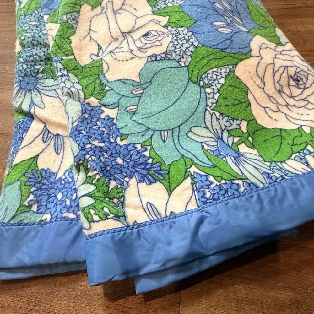 Vintage Blue White Green Retro Floral Satin Trim Acrylic Blanket 72x90 Twin Full